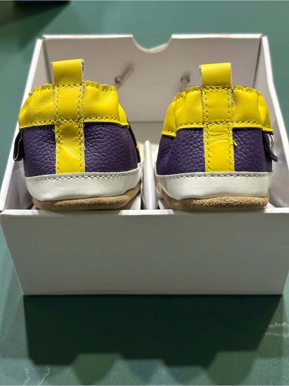 NIB Robeez LA Lakers Leather Baby Shoes (12-18 Mos) Like New